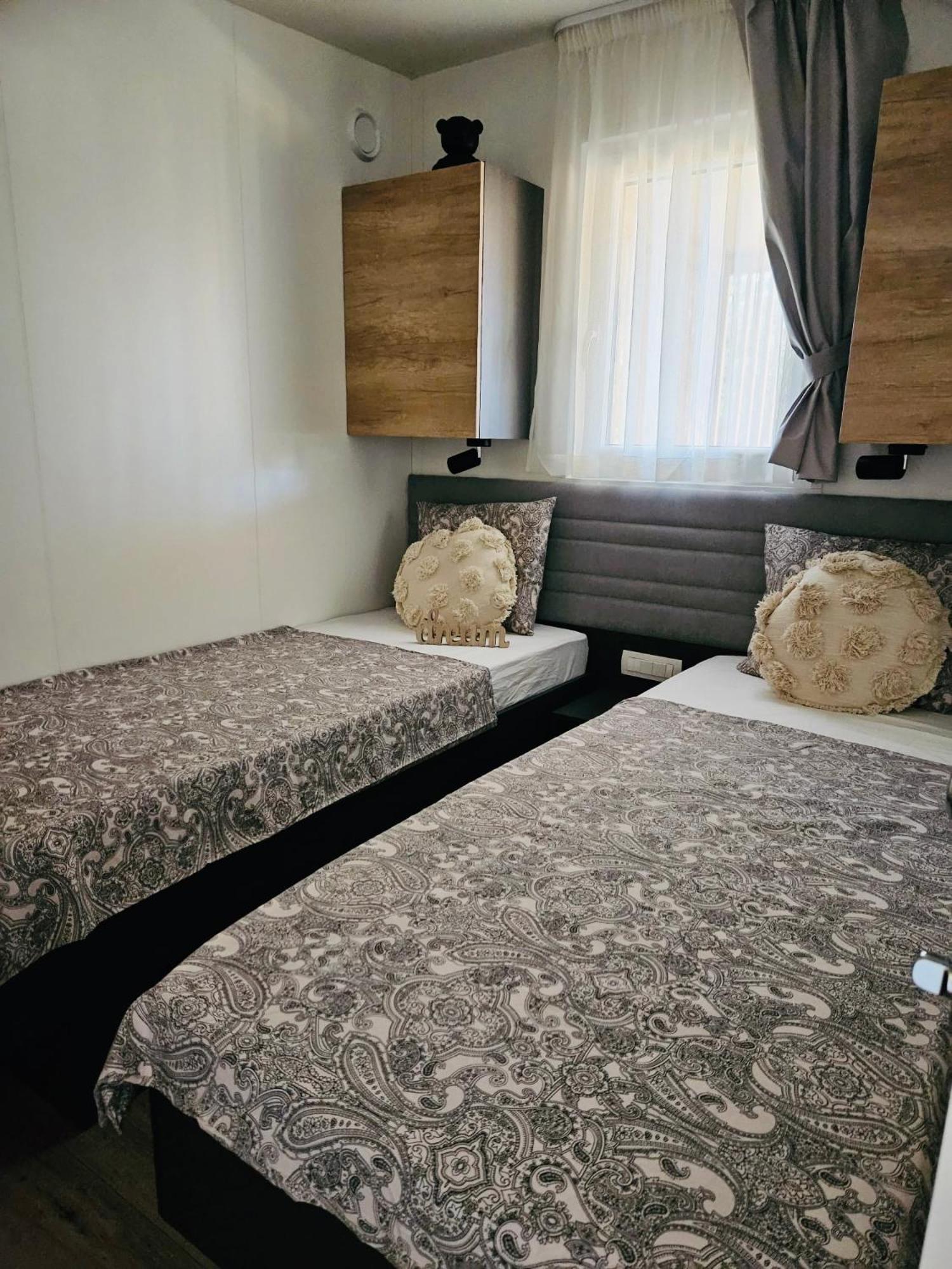 Mobile Home Peponi Del Mar, Brand New Биоград-на-Мору Экстерьер фото